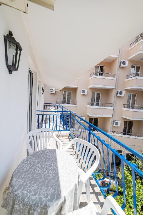 Apartments Vila Nikolic Рафаиловичи Экстерьер фото